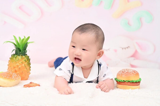 海门宝宝在妈妈肚子里